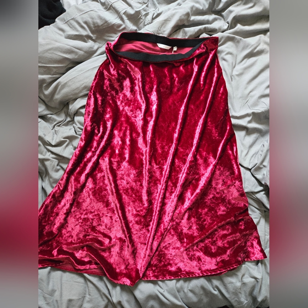 Max Cocos Velour Midi Skirt
